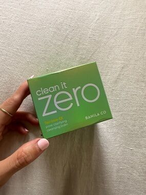 Banila Co Clean It Zero Tea Tree Pore Clarifying Cleansing Balm